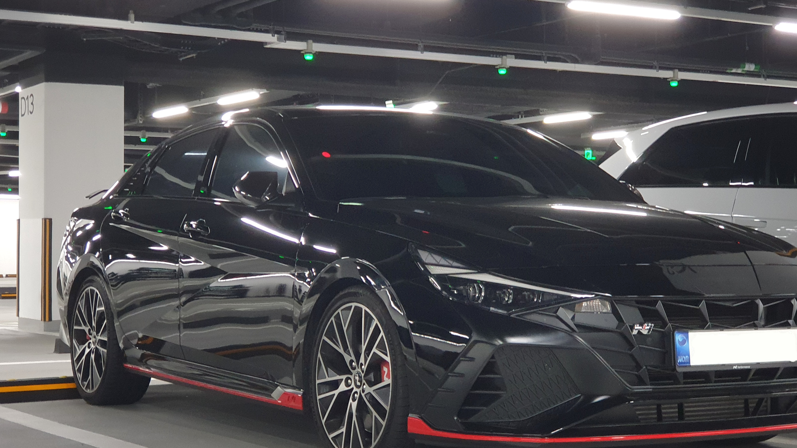 Black Elantra N photographed at Indy Hyundai